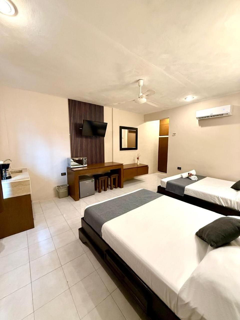 Hotel Baroni Прогресо Экстерьер фото